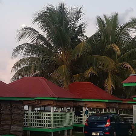 Tailua Beach Fales Manase Exteriér fotografie