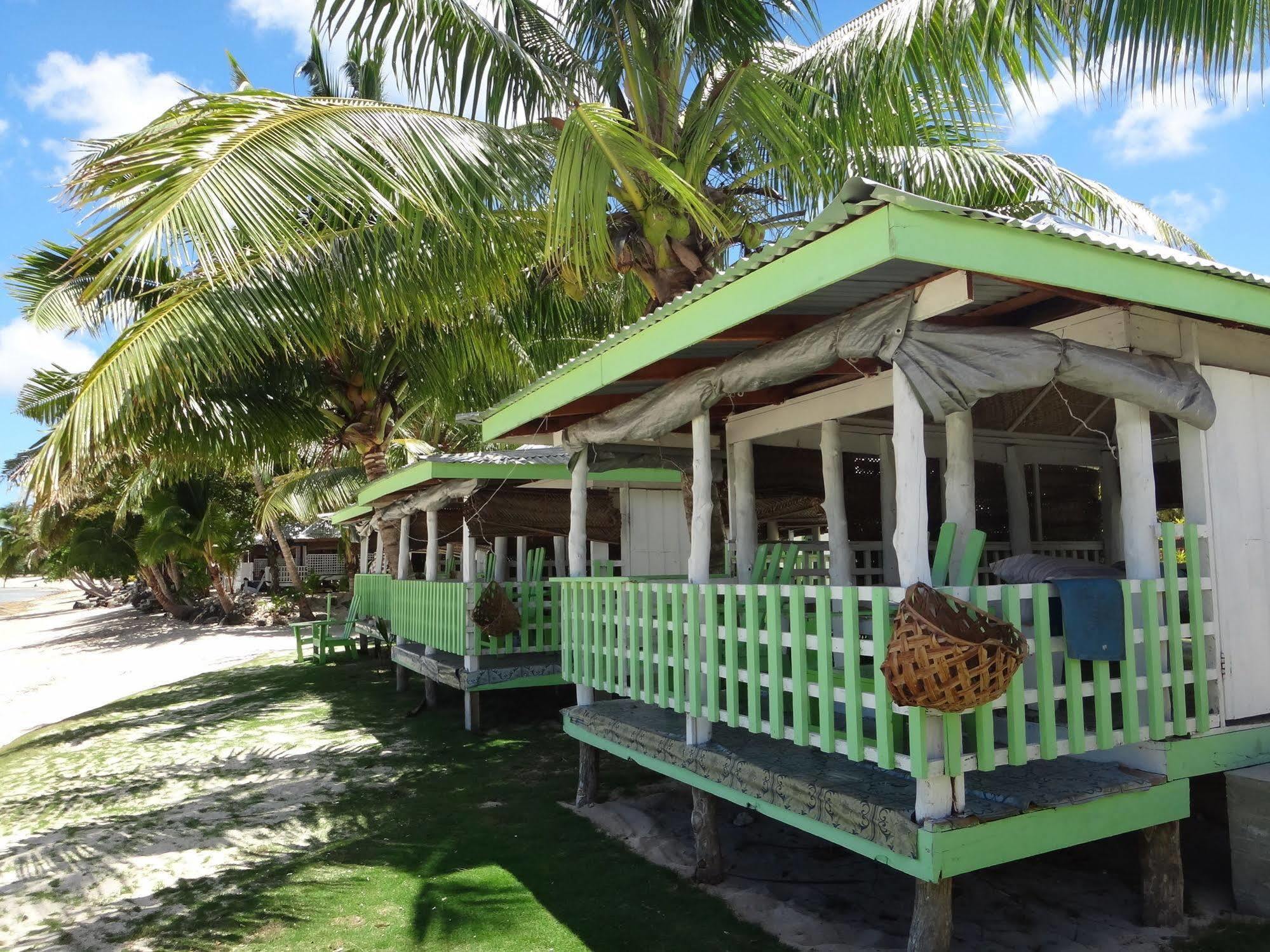 Tailua Beach Fales Manase Exteriér fotografie