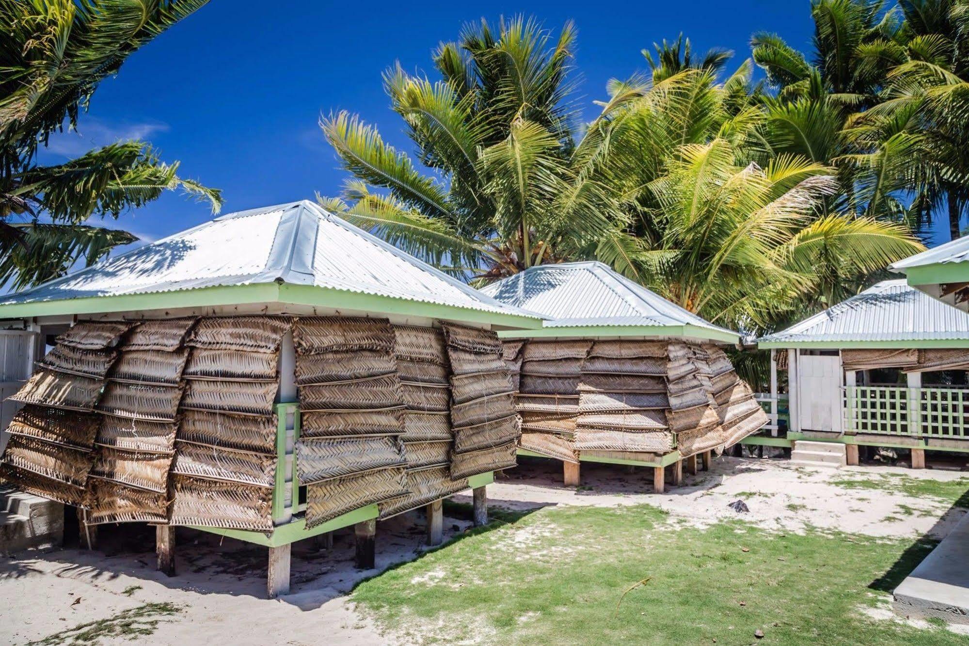 Tailua Beach Fales Manase Exteriér fotografie