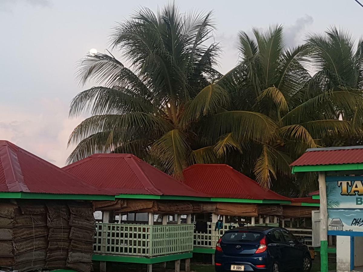 Tailua Beach Fales Manase Exteriér fotografie